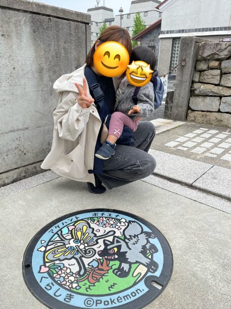 倉敷美観地区のポケふた「アゲハントとポチエナ」