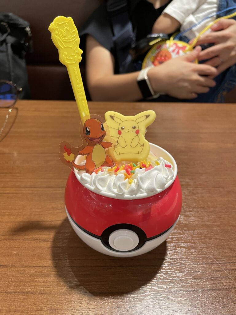 umieのフードコートで食べたアイスクリーム